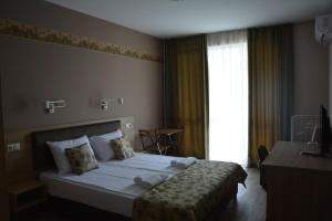 Апартаменти Детелини