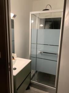 Hotels Initial by balladins, Hotel Restaurant Broisin : photos des chambres