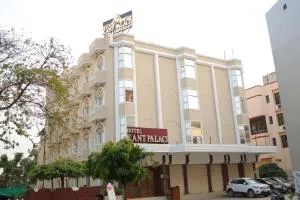 Hotel Kant Palace - Tājganj