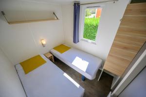 Campings Les Eaux Chaudes : photos des chambres