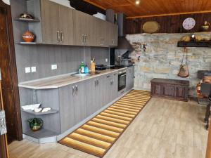 Къщи за гости под орехите