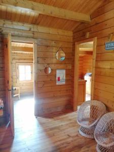 Chalets Chalet en pleine nature au bord d'un etang : Chalet 1 Chambre