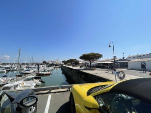 Appartement 2 pièces avec balcon, proche plage - FR-1-224B-563