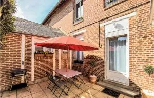 Amazing Home In Péronne With Kitchen - Sancourt