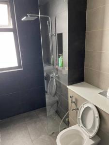 Newly Furnished Wifi 5pax Homestay @ Setia Sky 88 by Micasa Homestay