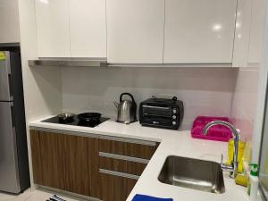 Newly Furnished Wifi 5pax Homestay @ Setia Sky 88 by Micasa Homestay
