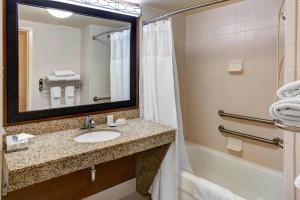 King Studio with Sofa Bed room in Fairfield Inn & Suites Anniston Oxford
