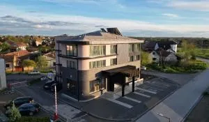 HOTEL GRACIAN - Bogatić