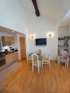 St Martin's View, 17 Easby Hall, 2 Bedroom, 2 bathroom with free private parking - 法利