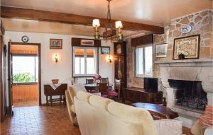 Maisons de vacances 3 Bedroom Nice Home In Kerbors : photos des chambres
