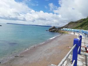 Rare luxury Harbourview apartment sleeps 6