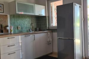 Apartament REMCA w/ private yard + PARKING 