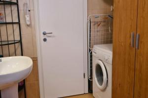 Apartament REMCA w private yard + PARKING