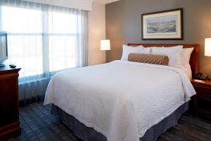 Two-Bedroom Queen Suite with Sofa Bed room in Residence Inn Minneapolis Downtown at The Depot