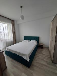 Summerland by the lake