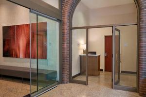 Sheraton Ottawa Hotel