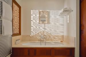 Airelles Pan Dei Palais