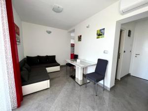 Apartman Solin 1, parking