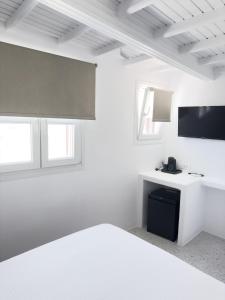 Cozy room with partial sea view room in Alana