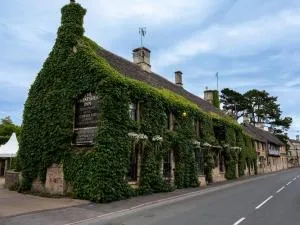The Wheatsheaf Inn