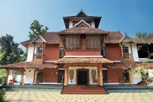 Vajra Ayurveda and Yoga Retreat - Kotamangalam