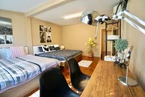 Private Home for 8 people BTS Punnawithi Sukhumvit Bangkok Free wifi - Amphoe Phra Khanong