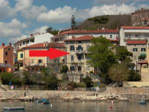 Beautiful seaside 2 bedroom apartment Babina