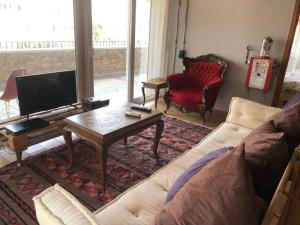 TARİHİ KALEİÇİ MUHTEŞEM DİZAYN HUZURLU KEYİFLİ TERAS KEYİFLİ ÖZEL ev