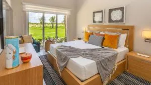 Luxury Pool & Golf View Aptin in Hard Rock Golf PC - Las Charcas