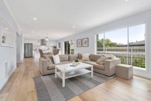 Rosebud Lovely House 2 - Mornington Peninsula 4 BR 3 Bath 2 story holiday house - BBQ - Beach - Hot spring