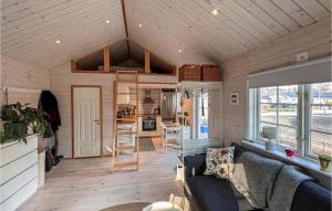 1 Bedroom Nice Home In Färjestaden