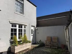 Witts End - 雷德卡