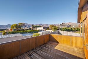 Lake Hawea Haven - Lake Hawea Holiday Home