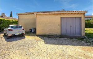 Nice Home In Rognonas With Wifi