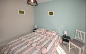 Maisons de vacances 3 Bedroom Pet Friendly Home In Rognonas : photos des chambres