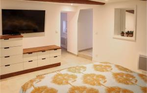 Appartements Beautiful apartment in Villes sur Auzon with WiFi and 2 Bedrooms : photos des chambres