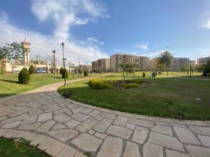 Luxury Inn: 3BR Amazing View in Madinaty B6