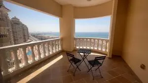 Stunning high floor Ocean front Retreat with Panoramic Sea Views for Rent - Jazīrat az Za‘āb
