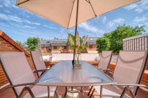 A CASACAFÉ Madrid Pozuelo Estación Private Rooms