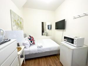 Pink Door Guesthouse