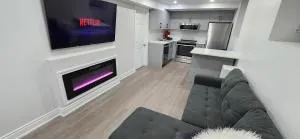 Cozy 2 Bedrooms & 2 Bathrooms Guest Suite with Electric Fireplace - Acton