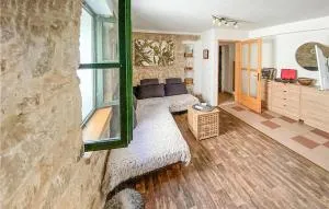 Amazing Apartment In Trilj With Wifi - Košute