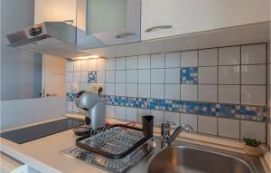 1 Bedroom Lovely Apartment In Vodice 