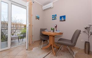 1 Bedroom Gorgeous Apartment In Vodice 