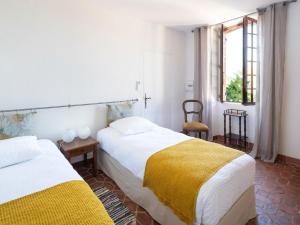 Maisons de vacances Spacious and comfortable holiday flat in a provencal country house, Gigondas : photos des chambres