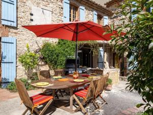 Maisons de vacances Spacious and comfortable holiday flat in a provencal country house, Gigondas : photos des chambres