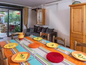 Maisons de vacances Spacious and comfortable holiday flat in a provencal country house, Gigondas : photos des chambres