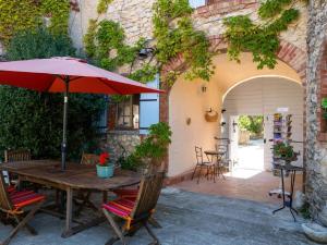 Maisons de vacances Comfortable cottage in an exceptional country house, Gigondas : photos des chambres