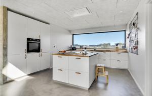 4 Bedroom Amazing Home In Løkken