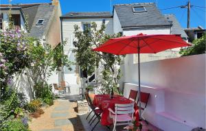 Maisons de vacances Beautiful home in Saint-Pierre-Quiberon with 2 Bedrooms : photos des chambres